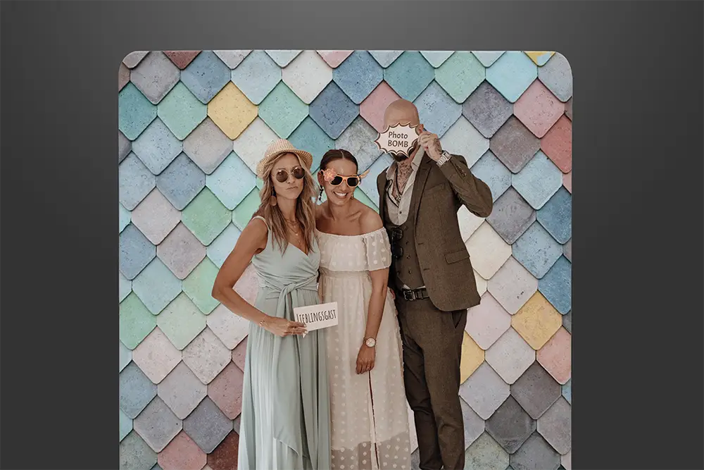 16_Hintergrundwand-Rauten